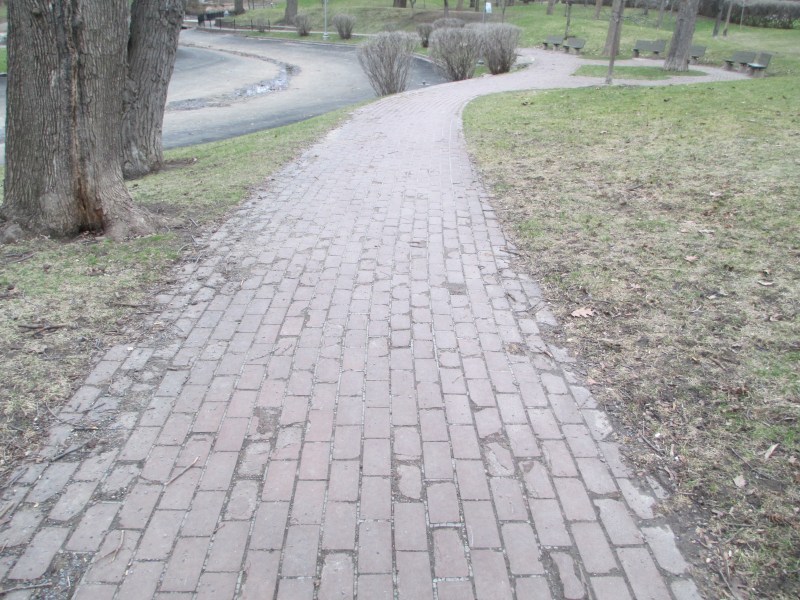 Westmount Park Walking Paths