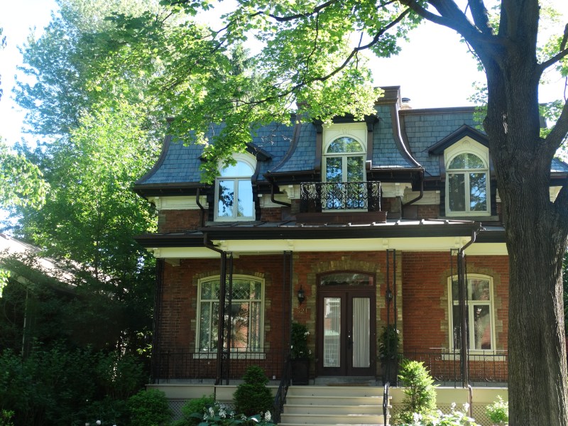 321 Kensington Avenue